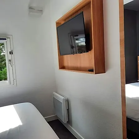 Hotel Kyriad Direct Nord Memorial Caen